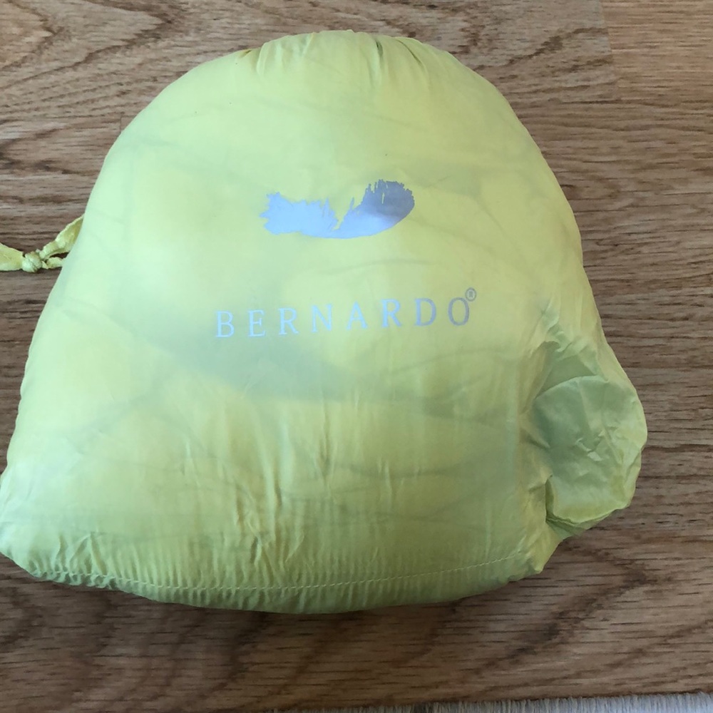 Bernardo Packable Down Hooded Jacket - image 4